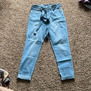 M skinny jeans with bow.